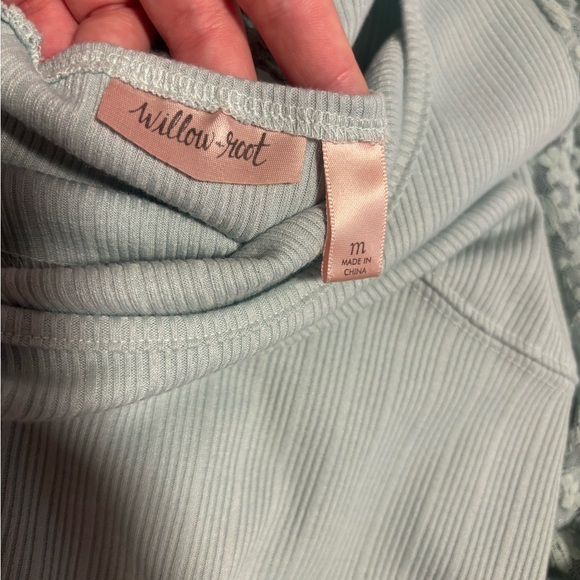 Willow Mint Lace-Sleeve Ribbed Top - Picture 2 of 3